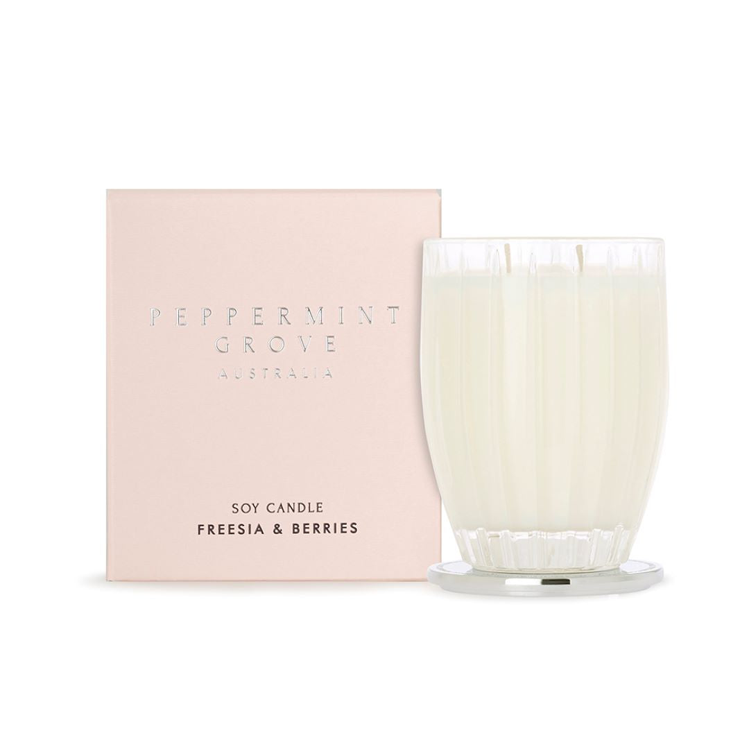 Freesia & Berries Candle - Large