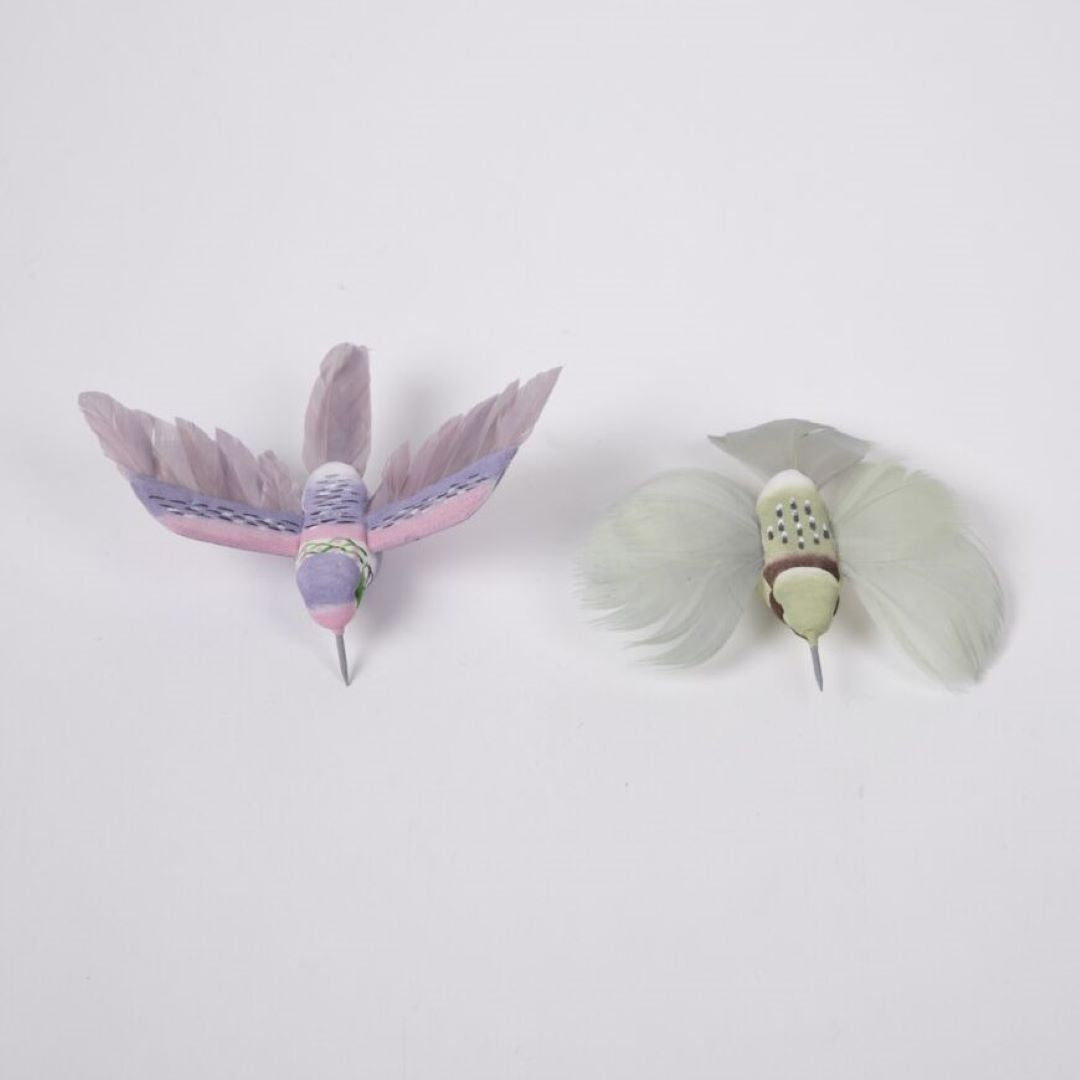Wanderlust clip-on Pastel Hummingbird